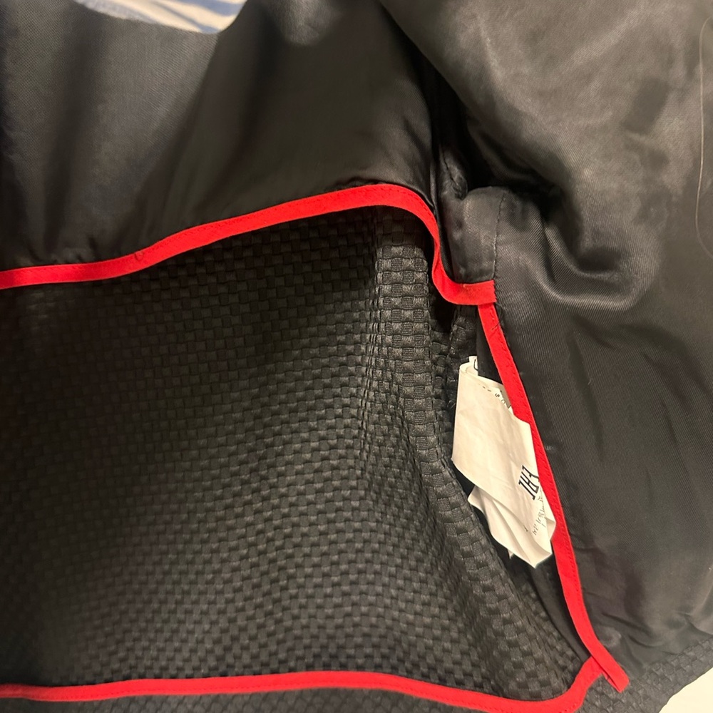 Moschino Black Blazer with Red Heart Details vintage private collection size 6 - Picture 8 of 11